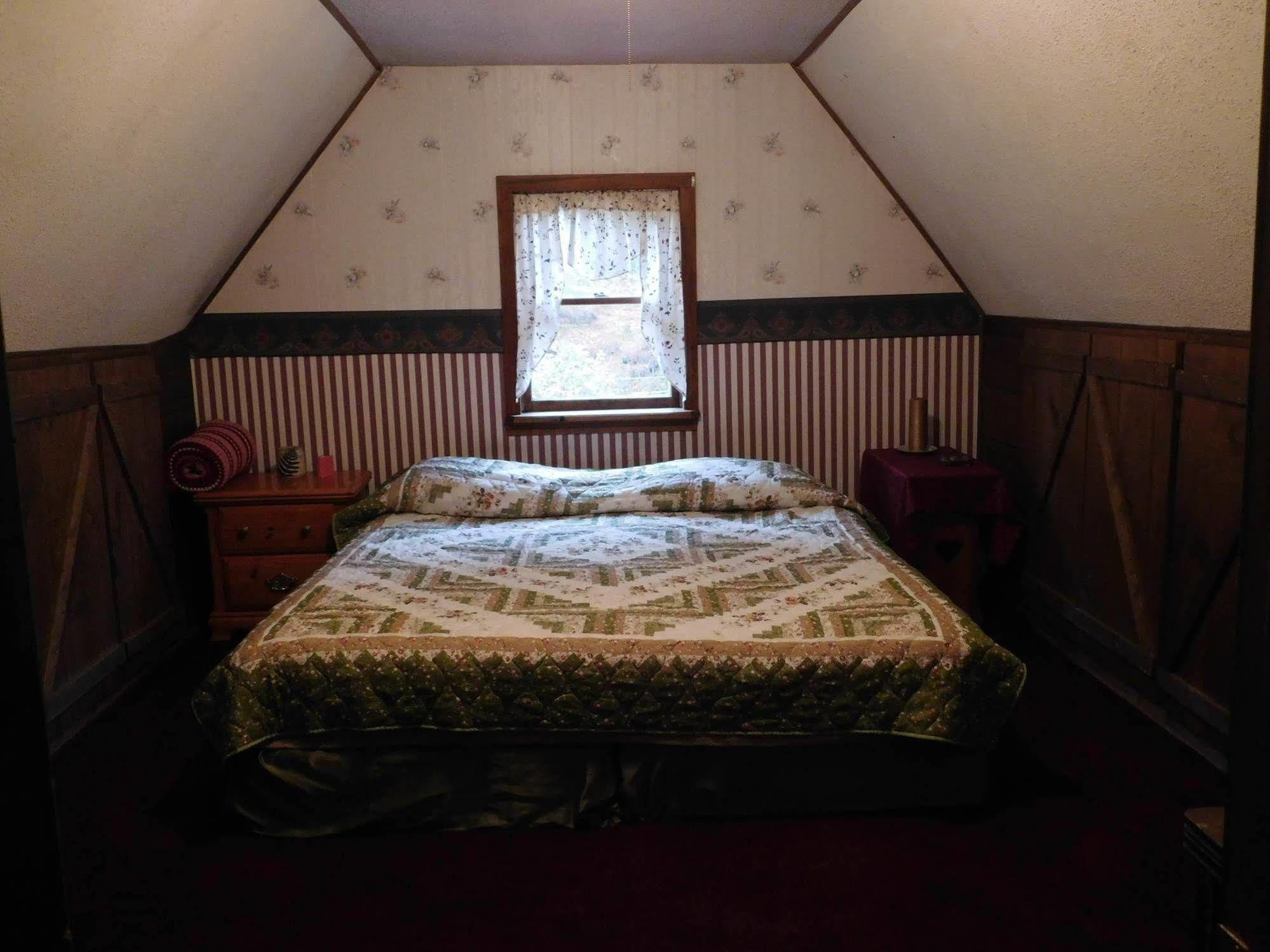 Rumford No View Farm B&B 외부 사진