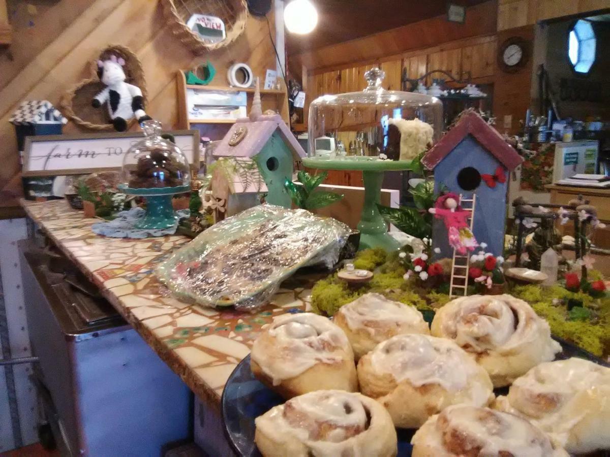 Rumford No View Farm B&B 외부 사진